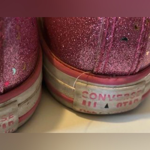 CONVERSE All Stars glossy pink sparkling size 3 youth shoes - Picture 4 of 5